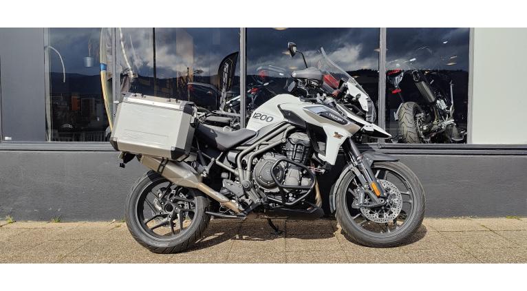 TRIUMPH TIGER 1200 EXPLORER