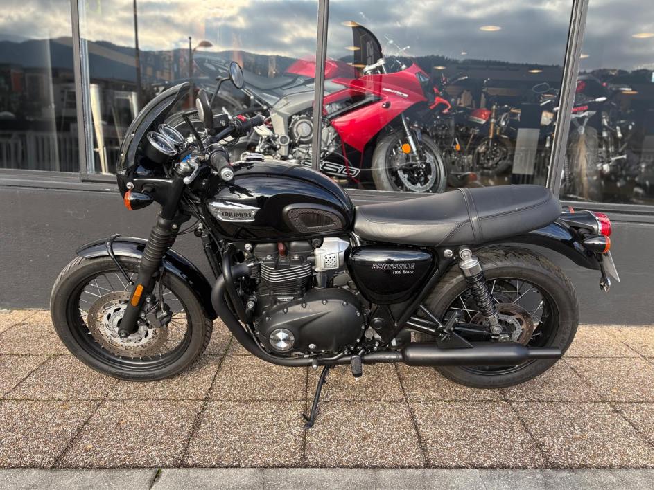 TRIUMPH Bonneville T100 A2