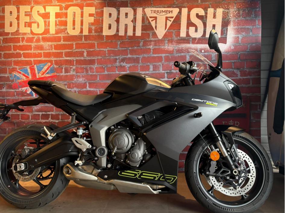 TRIUMPH DAYTONA 660 (500€ d'accessoires Triumph offert + A2 à 1€)